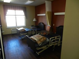 Villages On MacArthur patient room